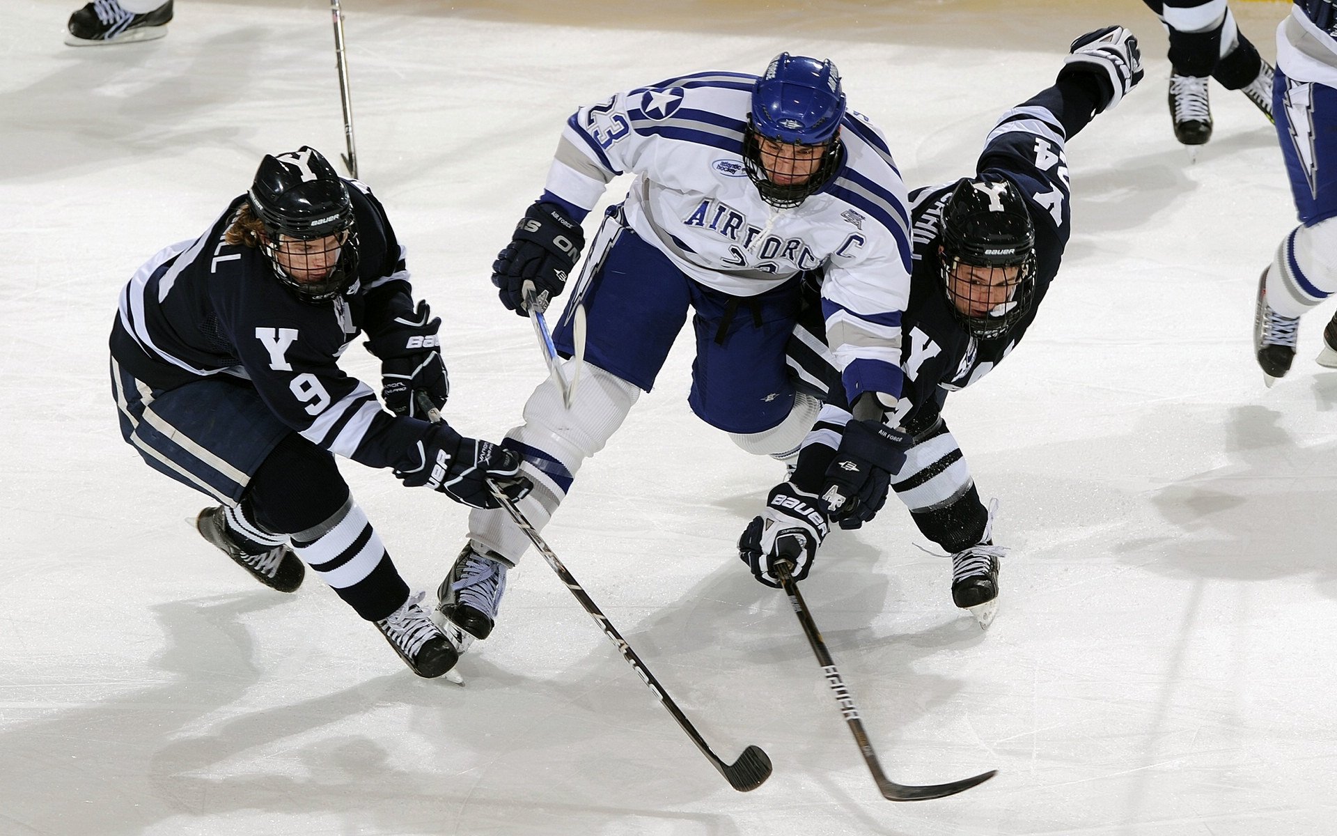 五大联赛体能瓶颈期球队是否更偏好长传进攻，体育瓶颈期是啥意思
